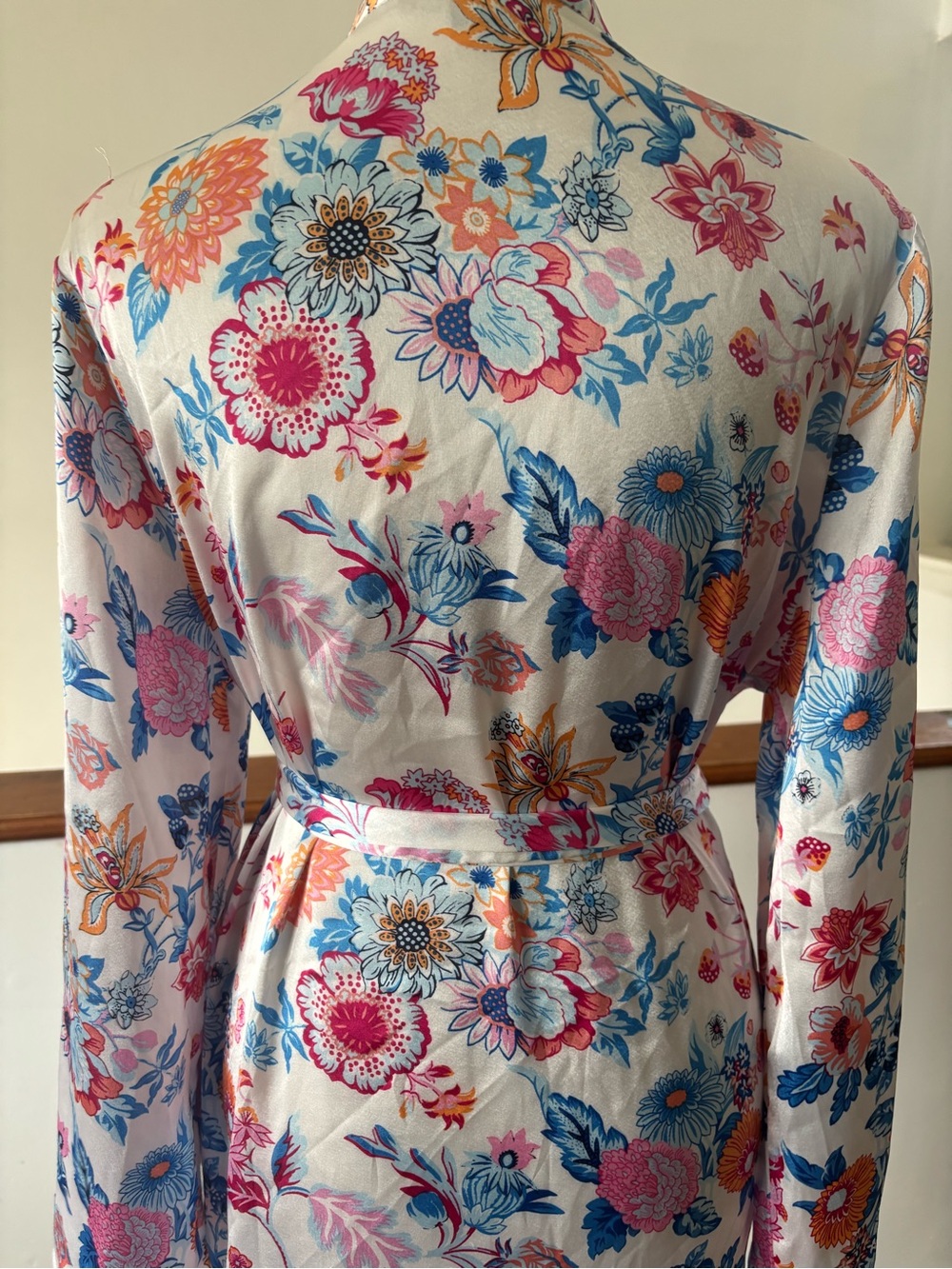Tolani Collection Satin Floral Robe - Picture 3 of 11